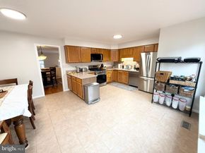 46699 Paragon Terrace, Sterling VA 20164