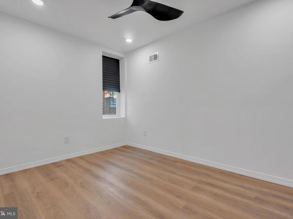 4946 N 10TH Street, Philadelphia PA 19141