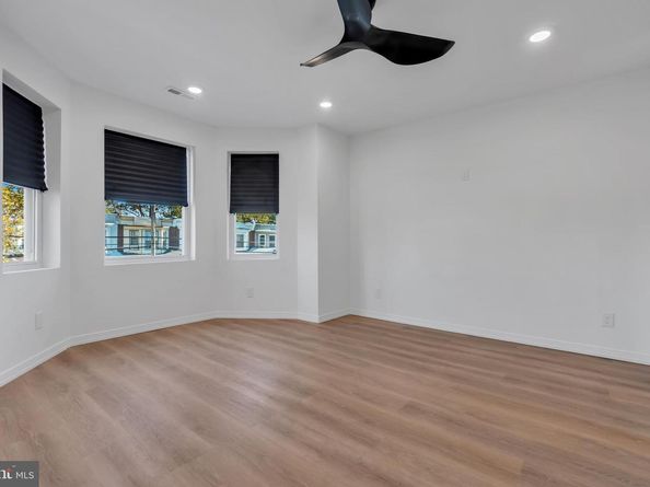 4946 N 10TH Street, Philadelphia PA 19141