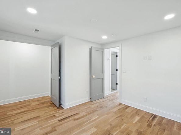 842 Wharton Street, Philadelphia PA 19147