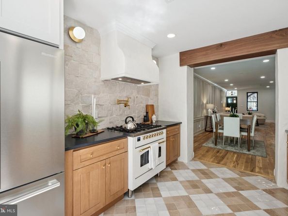 842 Wharton Street, Philadelphia PA 19147