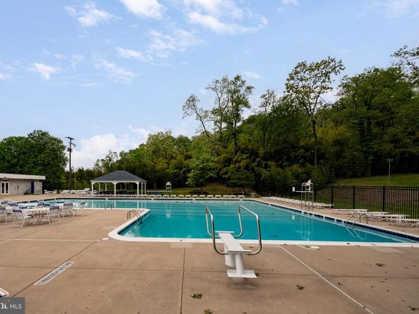 5509 Valmarana Way, Alexandria VA 22312