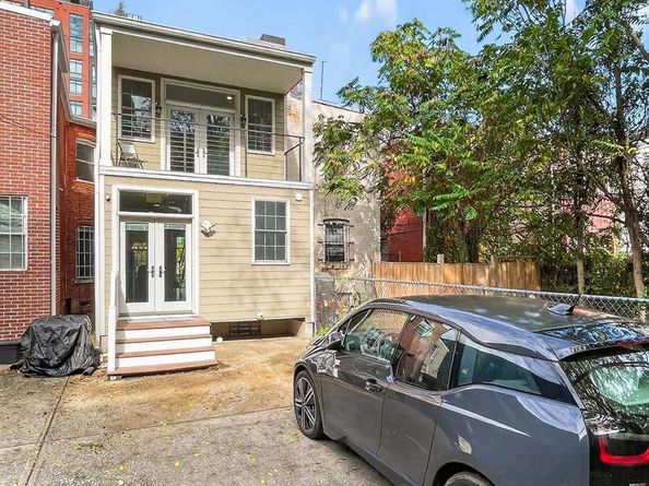 211 K Street NE, Washington DC 20002