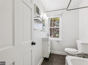 117 E Glebe Road B, Alexandria VA 22305