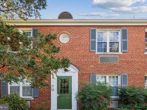 117 E Glebe Road B, Alexandria VA 22305
