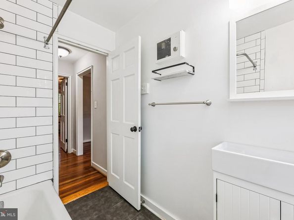 117 E Glebe Road B, Alexandria VA 22305