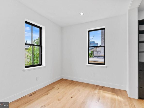 2301 Naudain Street, Philadelphia PA 19146