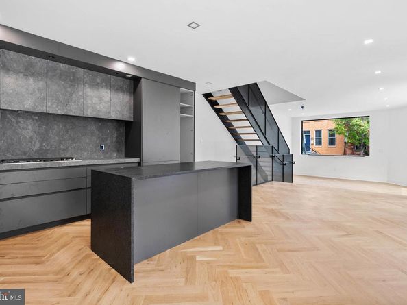 2301 Naudain Street, Philadelphia PA 19146