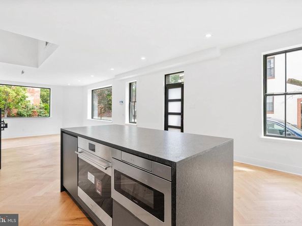 2301 Naudain Street, Philadelphia PA 19146