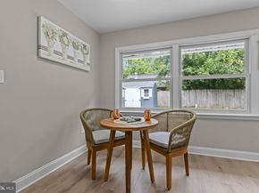 14 Iris Road, Levittown PA 19057