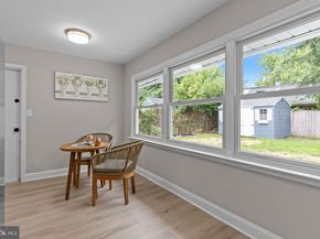14 Iris Road, Levittown PA 19057