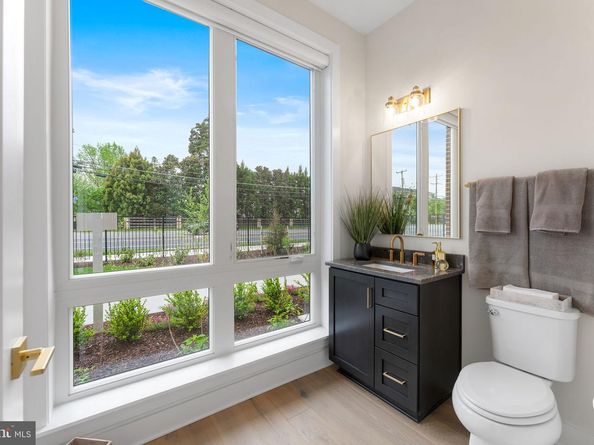 1620 Chain Bridge Road, Mclean VA 22101