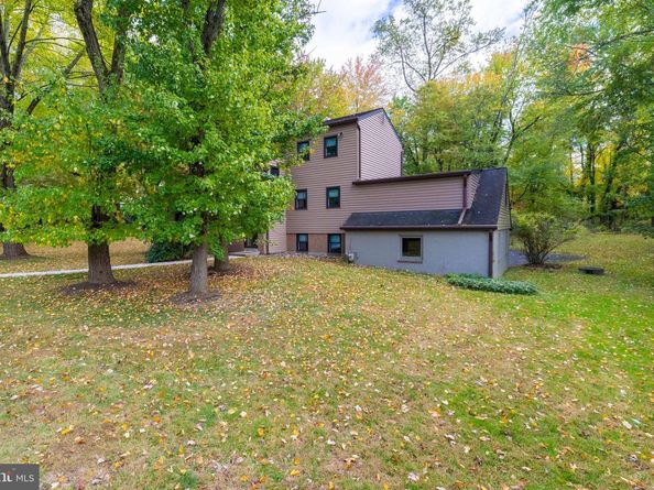2390 Terwood Road, Huntingdon Valley PA 19006