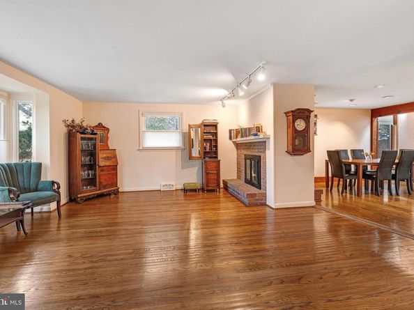 2390 Terwood Road, Huntingdon Valley PA 19006