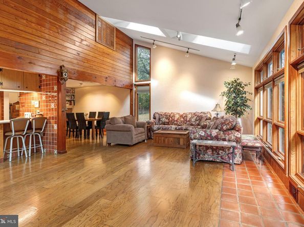 2390 Terwood Road, Huntingdon Valley PA 19006