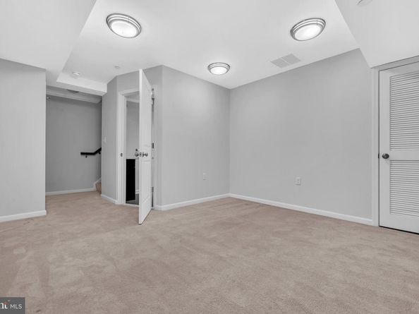 437 Woodcrest Drive SE, Washington DC 20032