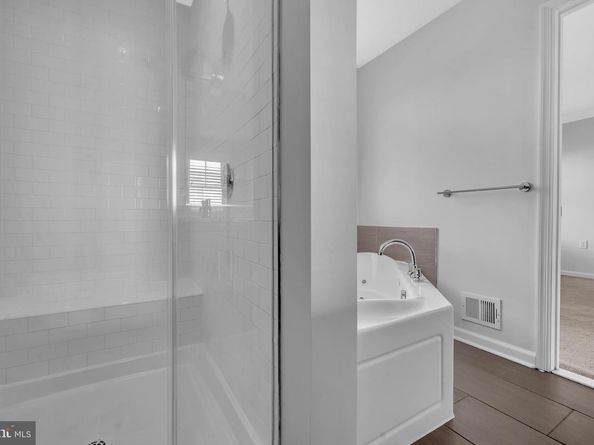 437 Woodcrest Drive SE, Washington DC 20032