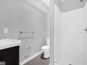 437 Woodcrest Drive SE, Washington DC 20032