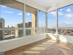 901 N Penn Street R2203, Philadelphia PA 19123