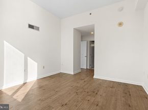 901 N Penn Street R2203, Philadelphia PA 19123