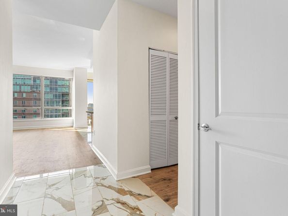 901 N Penn Street R2203, Philadelphia PA 19123