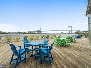 901 N Penn Street R2203, Philadelphia PA 19123