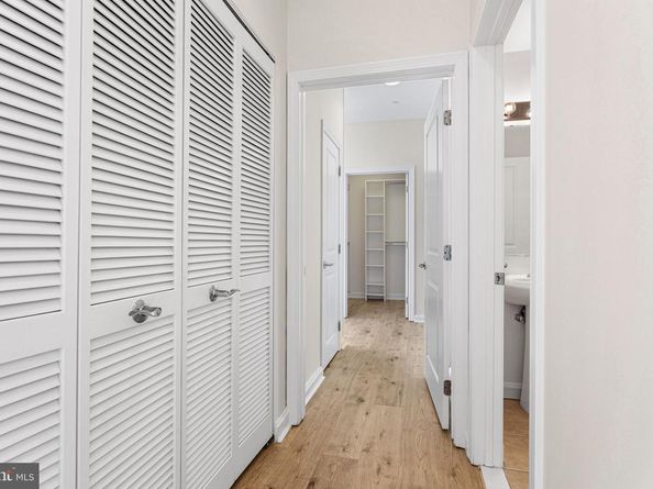 901 N Penn Street R2203, Philadelphia PA 19123