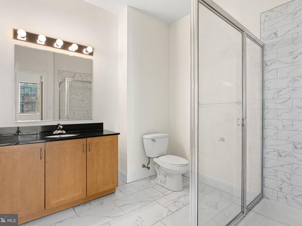 901 N Penn Street R2203, Philadelphia PA 19123