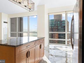 901 N Penn Street R2203, Philadelphia PA 19123