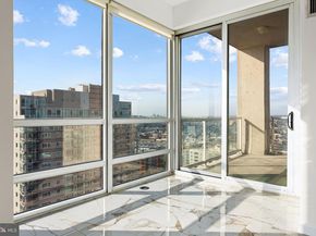 901 N Penn Street R2203, Philadelphia PA 19123