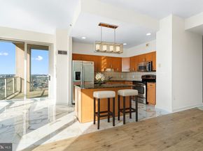 901 N Penn Street R2203, Philadelphia PA 19123