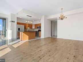 901 N Penn Street R2203, Philadelphia PA 19123