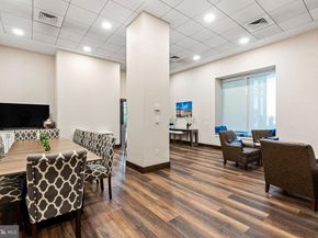 901 N Penn Street R2203, Philadelphia PA 19123