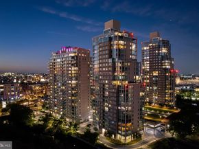 901 N Penn Street R2203, Philadelphia PA 19123