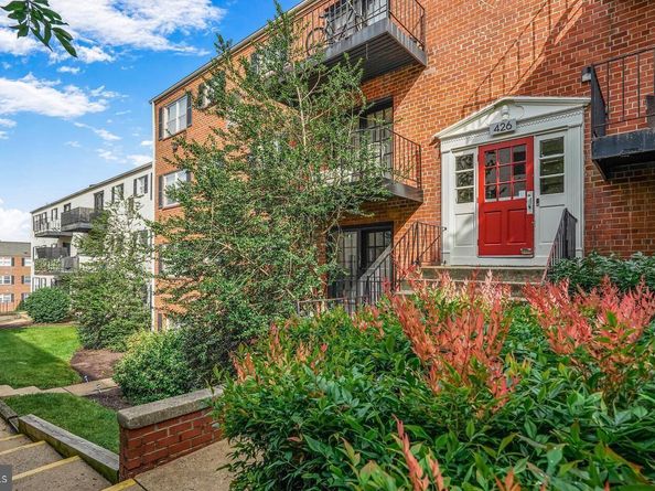 426 N Armistead Street 303, Alexandria VA 22312