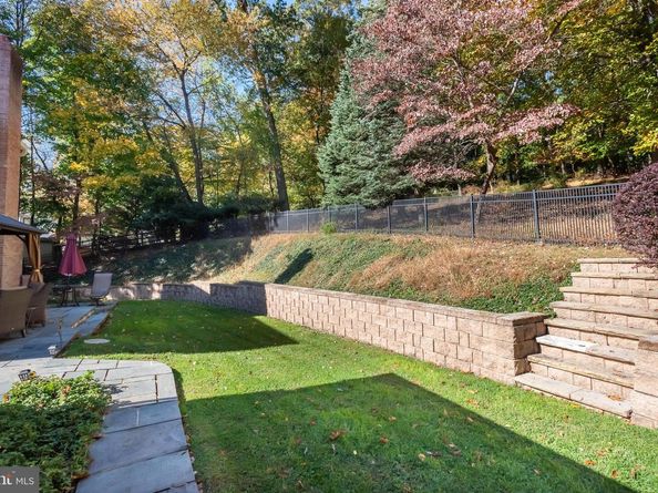 691 Twin Bridge Drive, Wayne PA 19087