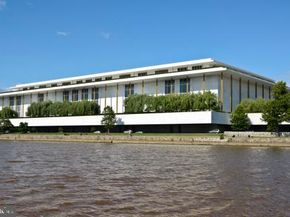 730 24TH Street NW 612, Washington DC 20037