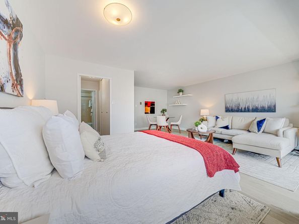 730 24TH Street NW 612, Washington DC 20037