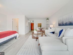 730 24TH Street NW 612, Washington DC 20037