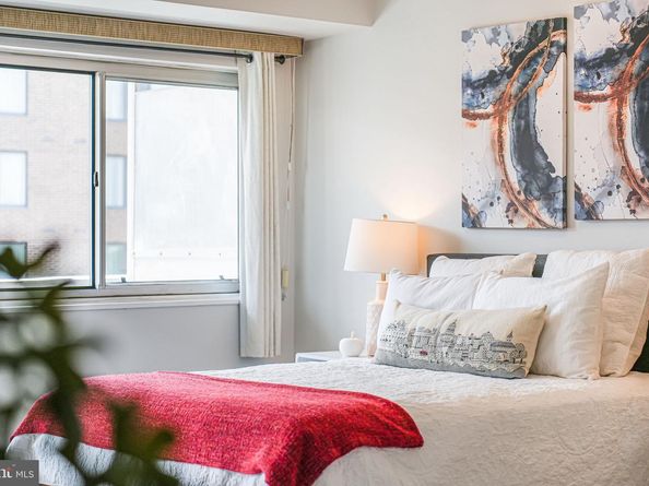 730 24TH Street NW 612, Washington DC 20037