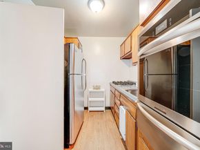 730 24TH Street NW 612, Washington DC 20037