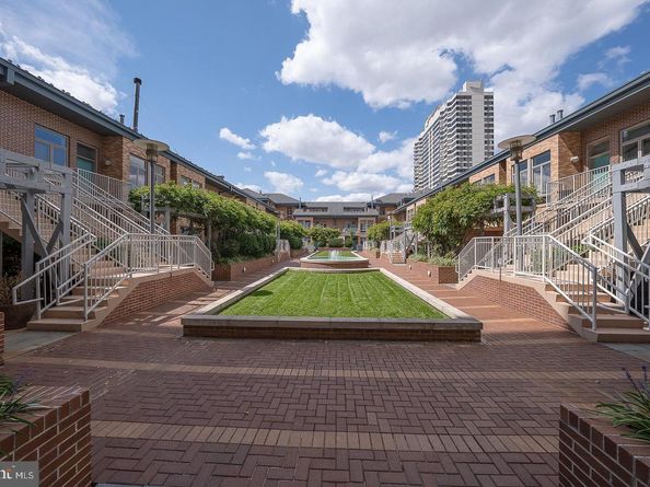 1900 Hamilton Street D19, Philadelphia PA 19130