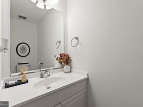 2901 Everleigh Way, Fairfax VA 22031