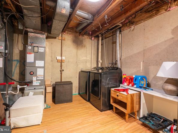 2901 Everleigh Way, Fairfax VA 22031