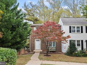 2901 Everleigh Way, Fairfax VA 22031