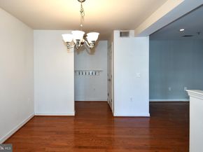 4127 S Four Mile Run Drive Drive 304, Arlington VA 22204