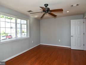 4127 S Four Mile Run Drive Drive 304, Arlington VA 22204