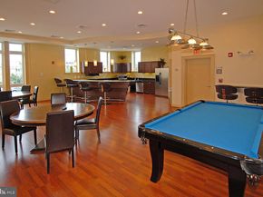 4127 S Four Mile Run Drive Drive 304, Arlington VA 22204