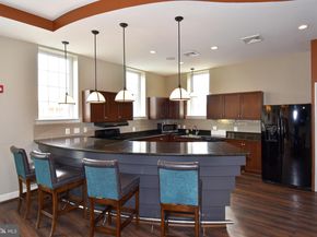 4127 S Four Mile Run Drive Drive 304, Arlington VA 22204
