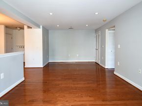 4127 S Four Mile Run Drive Drive 304, Arlington VA 22204